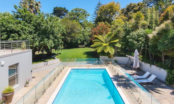 Constantia Casa | Espaciosa casa de la familia Constantia
