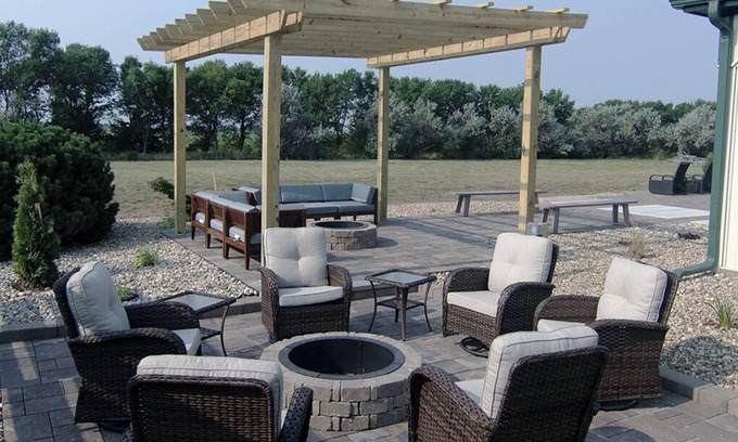 Meckling Township Cabina | Spacious corporate retreat lodge in charming Meckling with fitness room, sauna