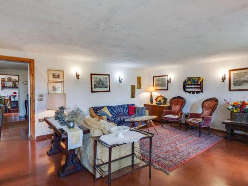 Crespano del Grappa Casa | Spacious Cottage in Veneto