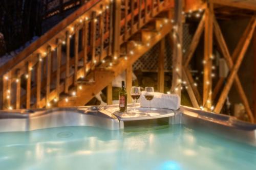 La Macaza Casa | Spacious cottage in forest with spa