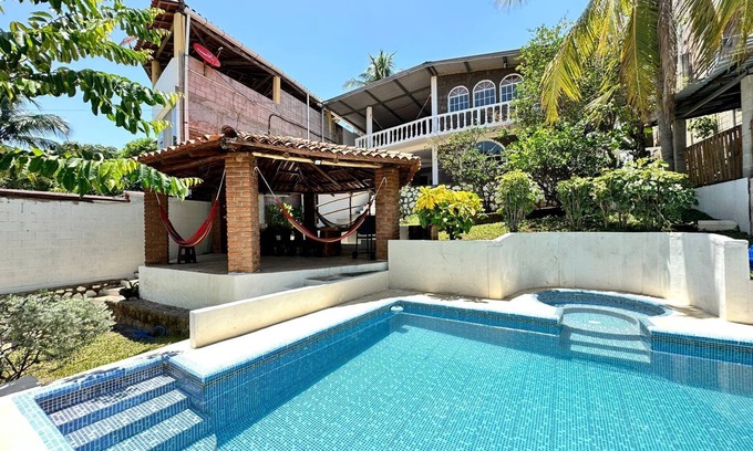 Tamanique Casa | Spacious Cozy Beachhouse in Atami!