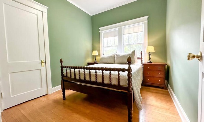 Staunton Casa | Spacious Craftsman near Staunton