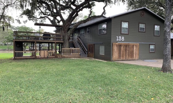 Cedar Lane Casa | Kritzlers en el Caney! Frente al mar y mascotas!