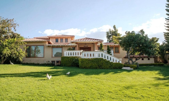 Guayllabamba Casa | Spacious & Elegant Contemporary Colonial Country House!