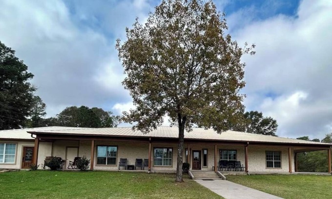 Conroe Apartamento | Spacious estate with 2 homes