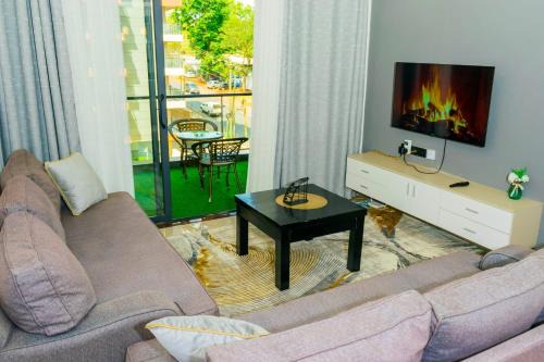 Thompson Estate Apartamento | spacious executive two bedroom apartments with breathtaking city views swimming pool ,well equipped gym ,child playground and ample parking space