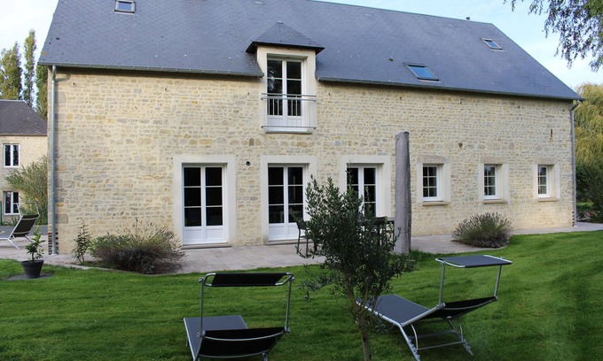 Mosles Casa | Spacious family home 10 minutes from Bayeux and Omaha