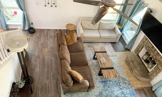 Keller Casa | Spacious Family Friendly Retreat Centrally Located with Big Backyard