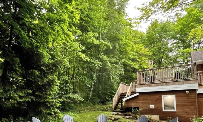 Flesherton Casa | Spacious Family getaway at Lake Eugenia