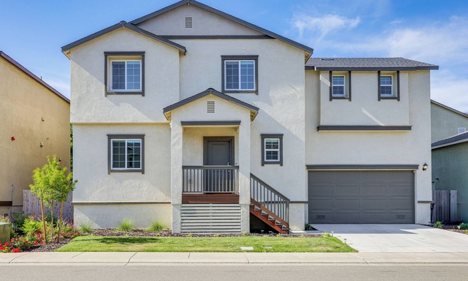 Stockton Casa | Spacious Family Home in Stockton - Pets Welcome!