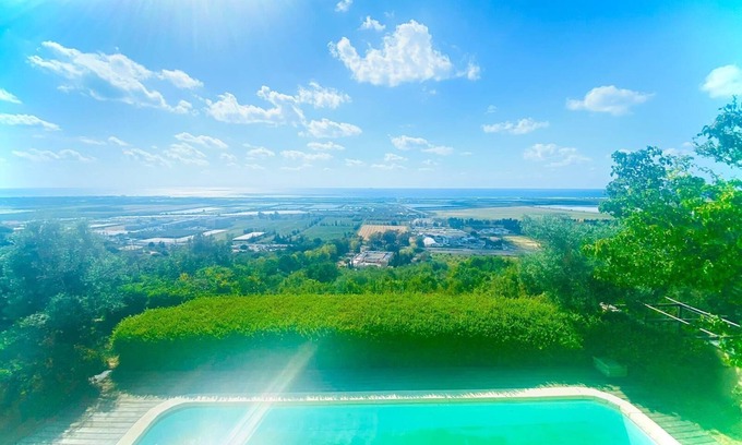 Zikhron Ya'aqov Casa | Spacious family villa, swimming pool, panoramic view & nearby beach