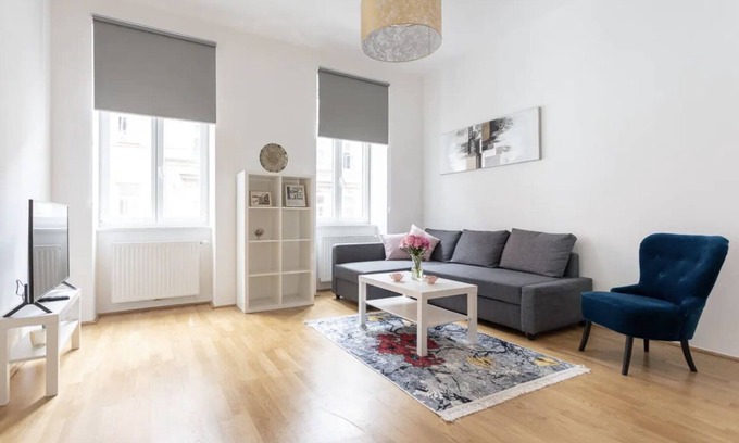 Favoriten Apartamento | Spacious Flat | BG5