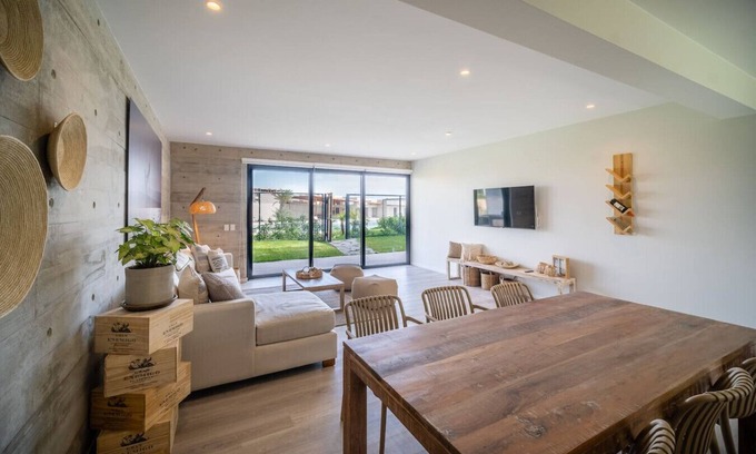 Pisco Apartamento | Spacious flat w/ big Garden 5min from Kite Point, the Bay and National Reserve
