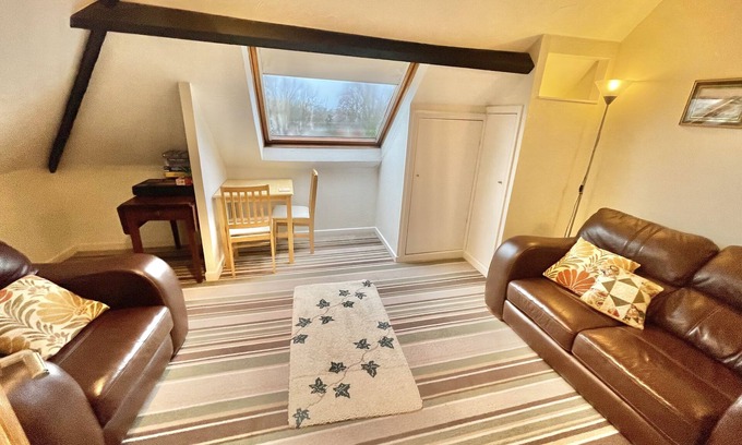Bournemouth Apartamento | Spacious Four Bed Home with Parking - Sleeps 8 - Bournemouth