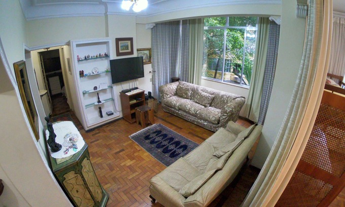 Copacabana Apartamento | Gran apartamento, amueblado, 1 cuadra de la playa de Copacabana.