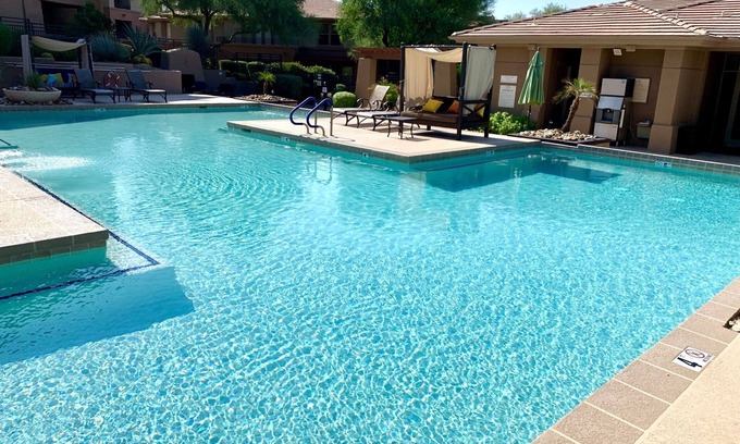 North Scottsdale Condominio | Spacious furnished luxury 2 br condo w2 car garage in Venu, Grayhawk, pets OK
