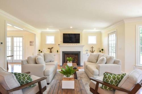 East Orleans Casa | Spacious Game Room Close to Nauset Beach