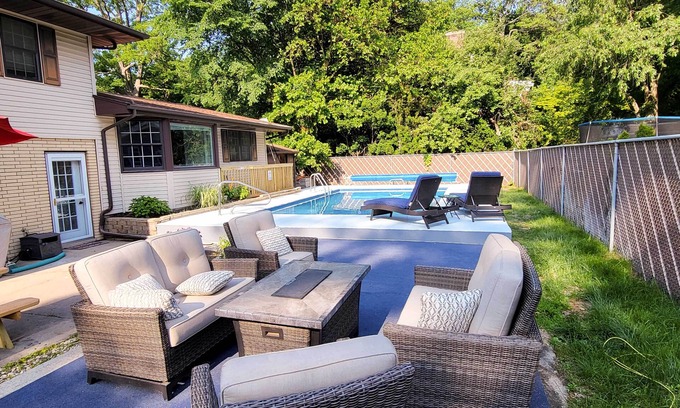 Michigan City Casa | Spacious Getaway w/ Heated Private Pool!