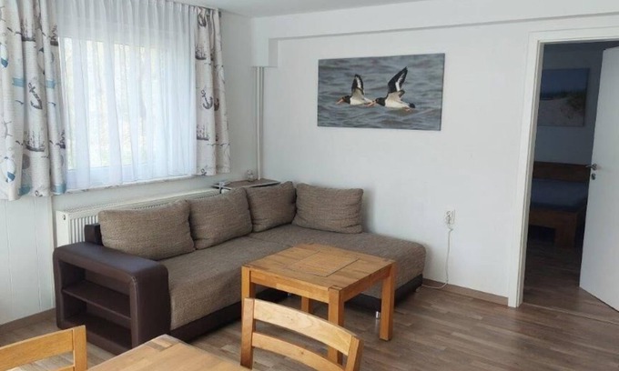 Baltrum Apartamento | Spacious ground floor apartment with direct garden access