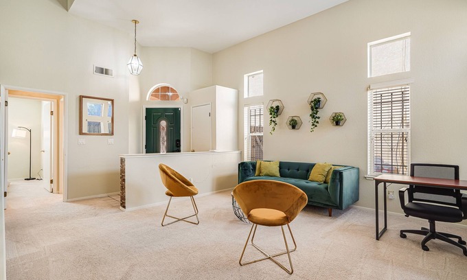 Mount Eden Casa | Spacious High Ceilings 5br/3bath. SF Bay Area