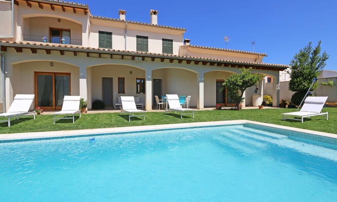 Ariany Casa | Espacioso, alta calidad, terraza, piscina, jardín, familiar, céntrico, WiFi