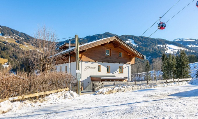Wildschoenau Apartamento | Spacious holiday apartment - ski in/ski out