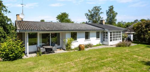 Buresø Casa | Spacious Holiday Home With Large Plot By Buresø