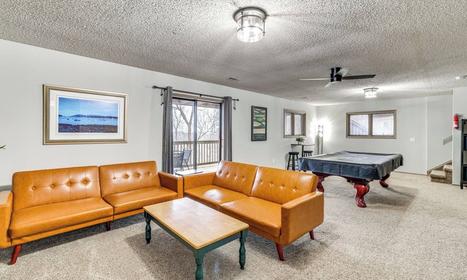 Eureka Springs Casa | Spacious Holiday Island Escape w/ Deck & Gas Grill