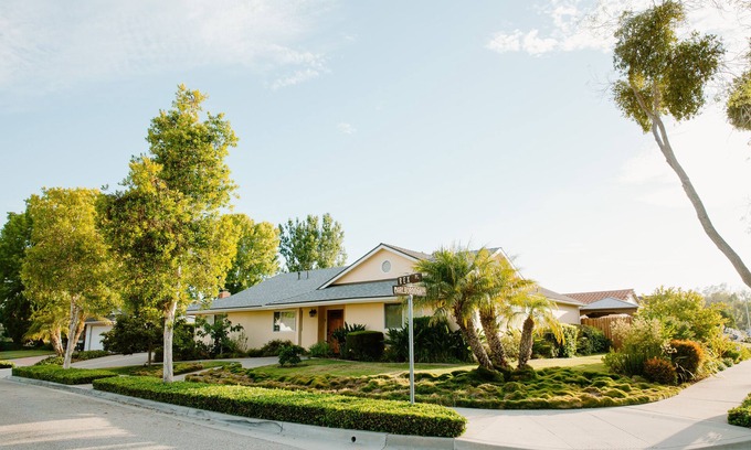 Goleta Casa | Spacious home 7 minutes away from the beach!