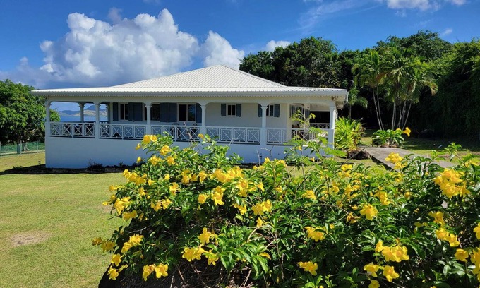 Cotton Ground Casa | Spacious home perfect for family, couples, friends, near beach, golf, eateries