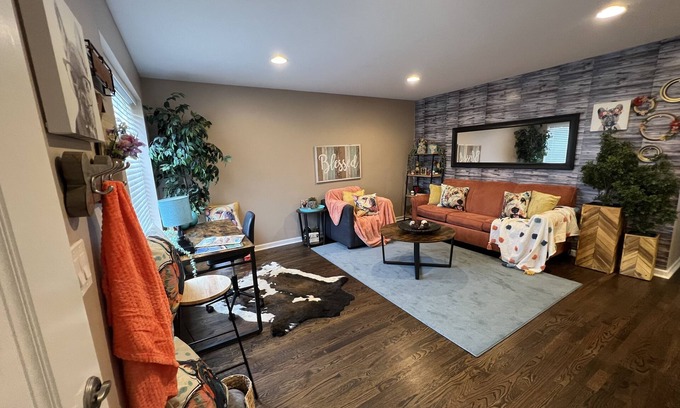 Clinton Township Casa | Spacious Home| Pet Friendly| Ideal for Long Stays