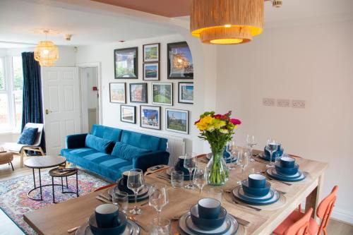 Pontrilas Casa | Spacious Home, Walk to City Centre & Free Parking