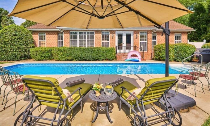 Pinehurst Casa | Spacious Home with Private Pool in Pinehurst