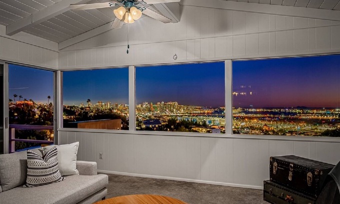 Mission Hills Casa | Spacious Home with view of Downtown and the Beach