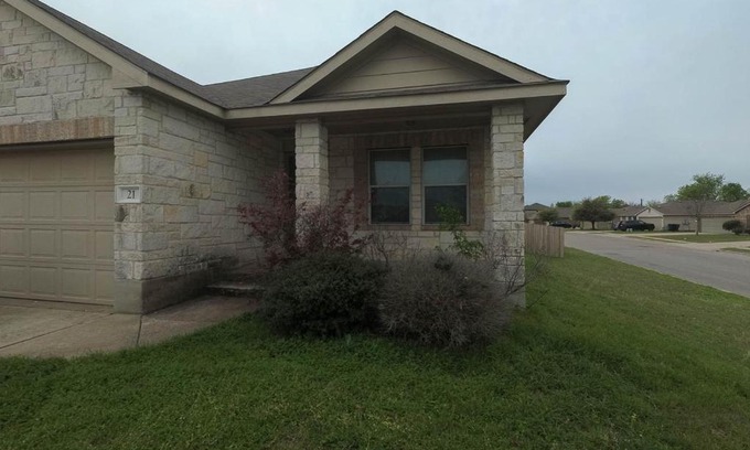 Temple Casa | Spacious home with WiFi/AC