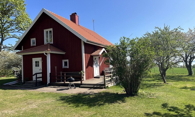 Norra Fagelas Casa | Spacious house in Hjo by Vättern with fantastic views | SE08044