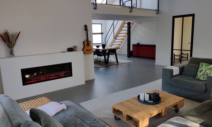Bergen Villa | Villa moderna y spa cerca del bosque, la playa y el mar y el agradable pueblo de Bergen