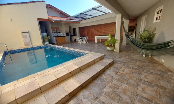 Campos Eliseos Casa | Spacious house with accessibility. A few meters from the beach.