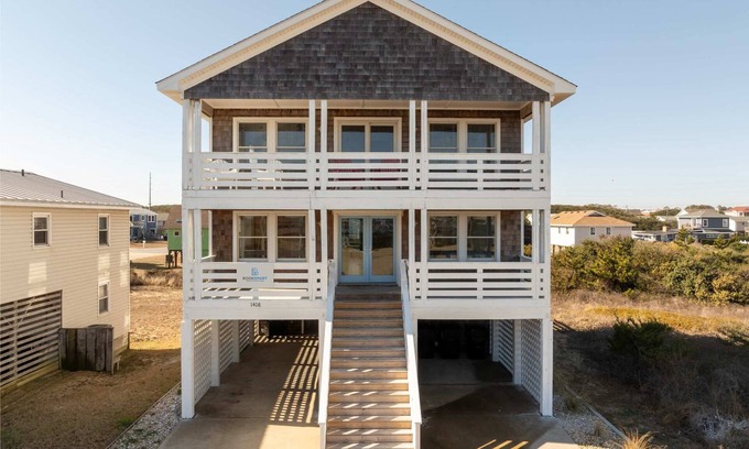 Kill Devil Hills Casa | Spacious KDH Getaway w/Views, Near Beach & Shops