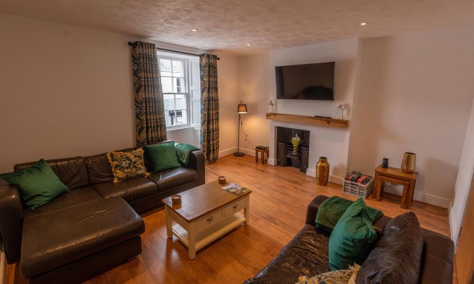 Keswick Apartamento | Spacious Keswick Centre 3 Bedroom 2 Bathroom Apartment