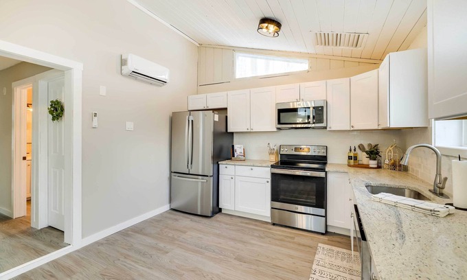 Hamlin Casa | Spacious Lake Ariel Home w/ Community Amenities!