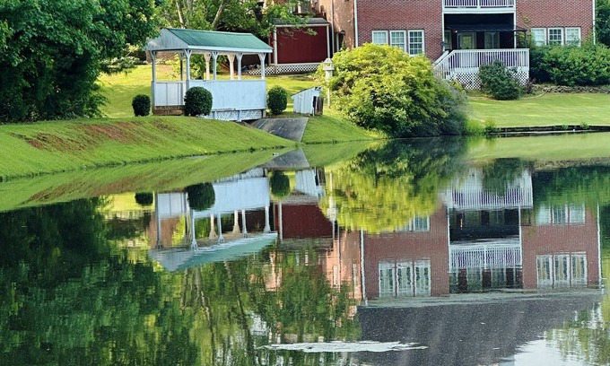 Conyers Casa | Spacious Lake House with Game Room & Family Amenities and Pc gaming