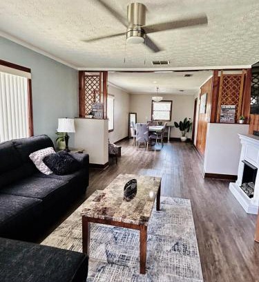 St. Cloud Casa | Spacious Lake Retreat for Families