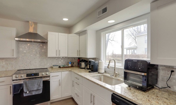 Woodland Beach Cabaña | Spacious Lakefront House w/ Backyard Fire Pit