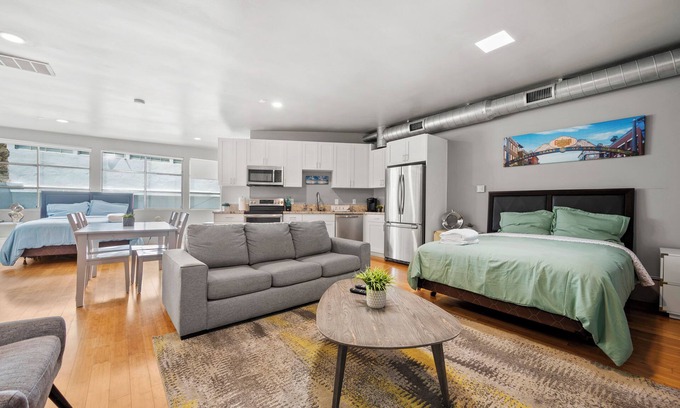 Cortez Hill Apartamento | Spacious Loft near Gaslamp/ Little Italy in Downtown San Diego