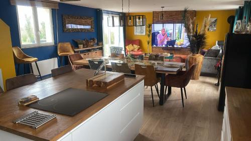 Estry Casa | Spacious Luxury countryside retreat