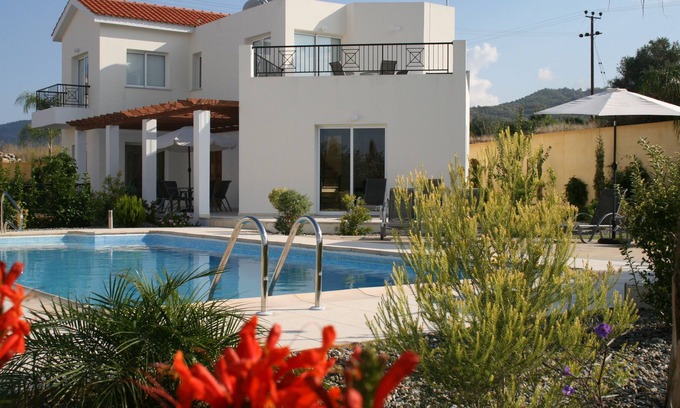 Ayia Marina Chrysochous Villa | Fantástica para el aislamiento * Escondite romántico * Perfecto para familias
