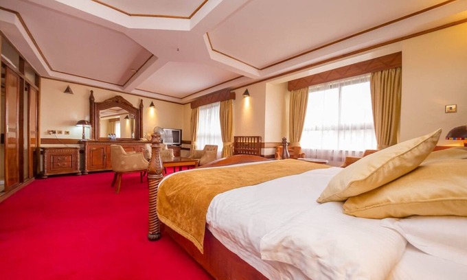 Nairobi Hotel | Spacious Luxury Suite at Muthu Silver Springs Hotel! Outdoor Pool, Free Parking!