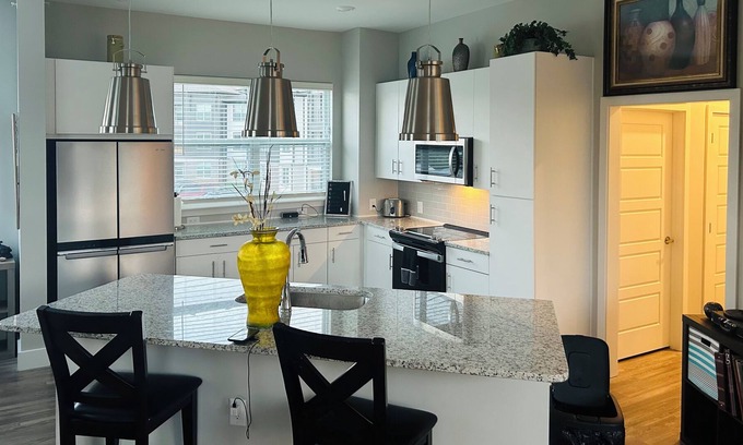 Smyrna Casa | Spacious mixed with comfy & a bit of luxury.