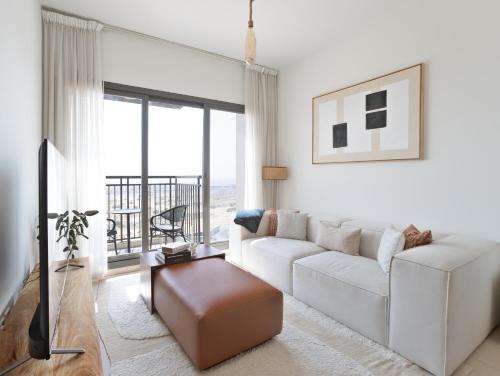 Dubai Apartamento | Spacious Modern 1 BR Town Square, Dubai.